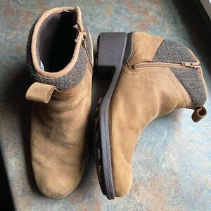 Merrell Women's Chateau II Mid Pull Ankle Boots Size 10 Brown Leather Waterproof